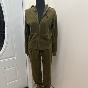 Fashion Nova Olive Green Velour Jogger Set
